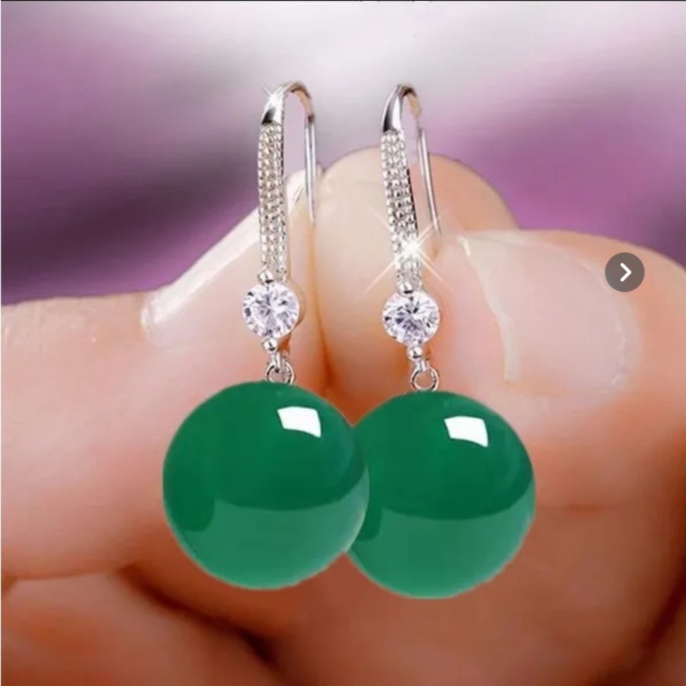 Gorgeous Green Jadite Earrings